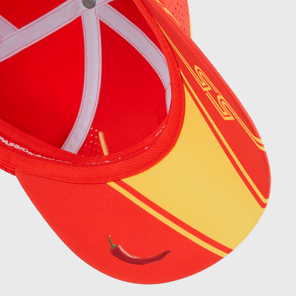 Gorra Ferrari de Carlos Sainz 2024